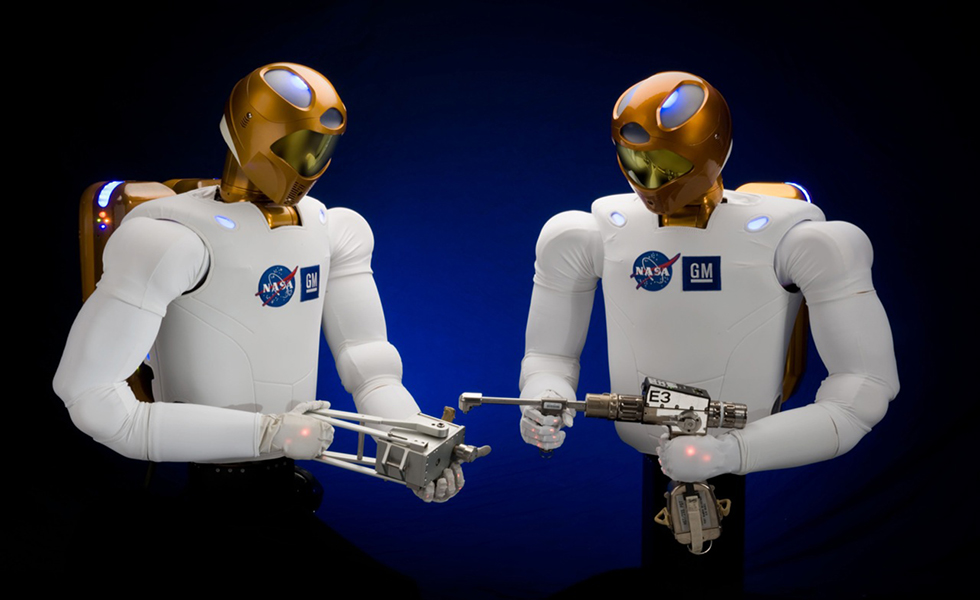 НАСА-совместно-с-General-Motors-и-Oceaneering-разработали-робота